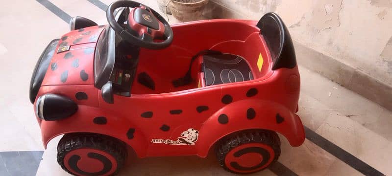 baby car with charger in working condition 2