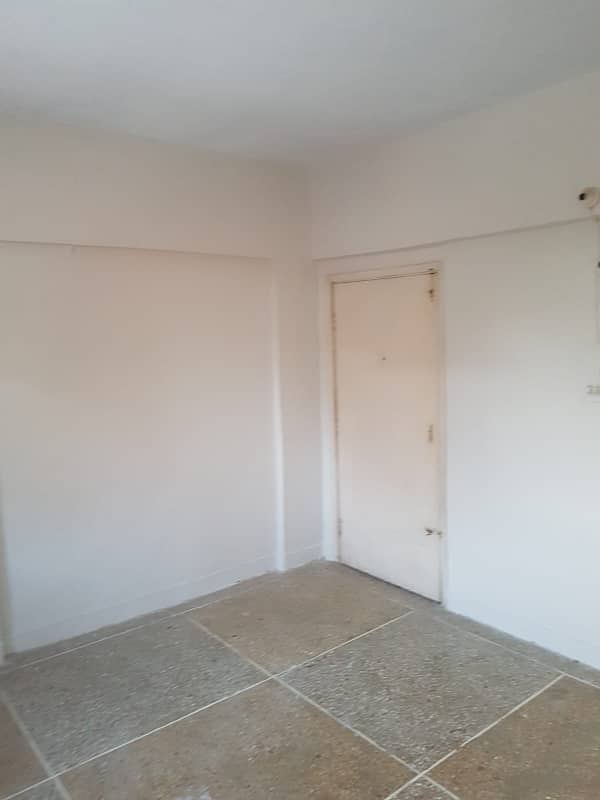 Flat West Open 2 Bed Rooms Drawing Dinning 4th Floor with Roof For Details Read Description 12