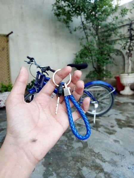 stunt cycle in blue colour with lock 1