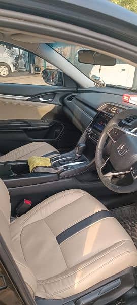 Honda Civic VTi Oriel Prosmatec 2019 full opction Red Metr Black beuty 3