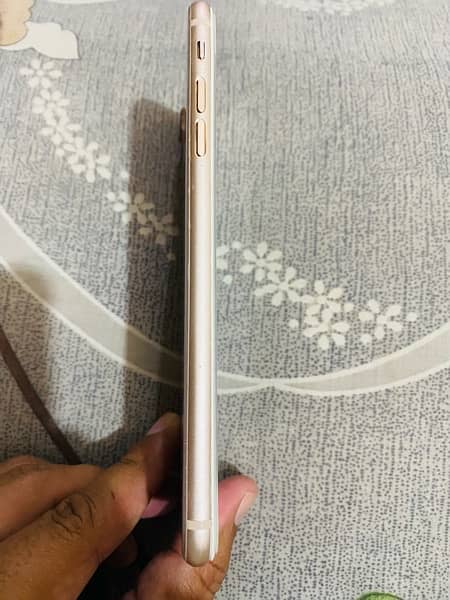 iphone 8plus 64gb gold color pta proved 1