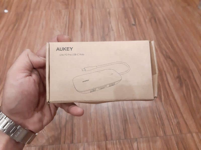 AUKEY 8 In 1 PD PRO USB-C HUB (Model No. CB-C71) 0