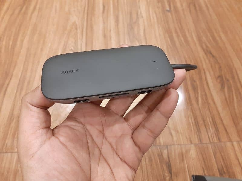 AUKEY 8 In 1 PD PRO USB-C HUB (Model No. CB-C71) 1