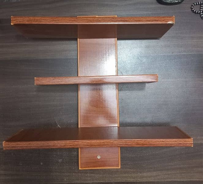 3 rack shelf. Brown colour. Brand New 2