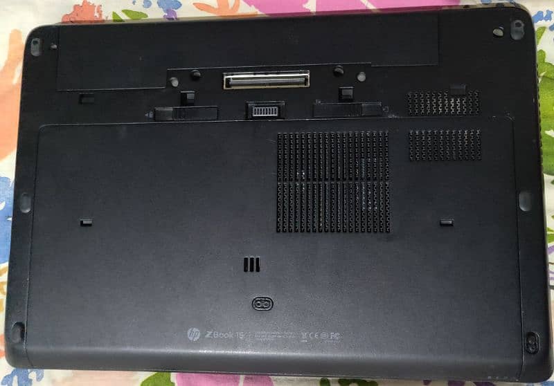 HP Zbook 15 G2 i7 gaming laptop 3
