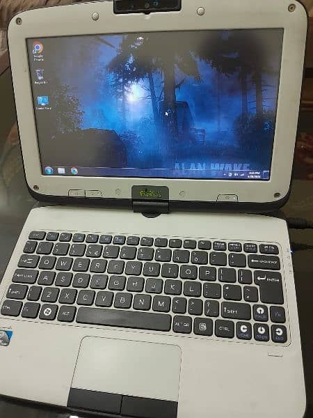 Fizzbook 360 Rotate,Touch Screen,2gb,32gb harddrive 2