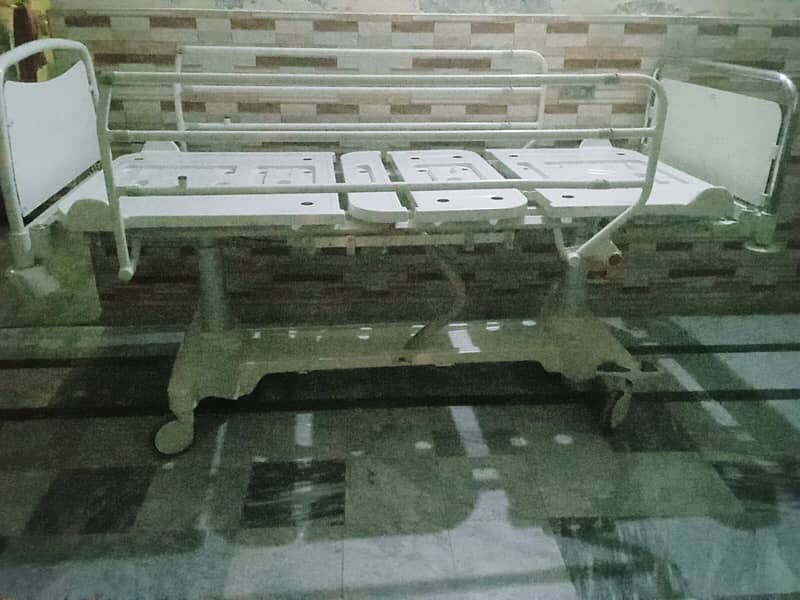 Hospital Patient Bed Electric 2
