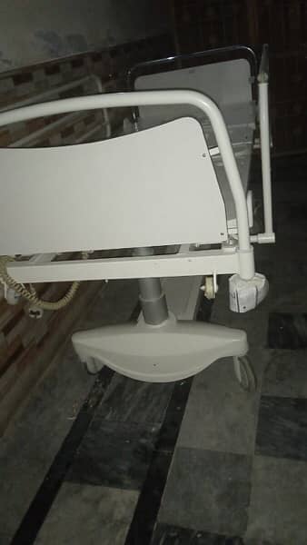 Hospital Patient Bed Electric 3