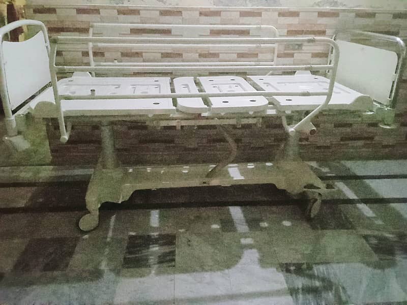 Hospital Patient Bed Electric 4