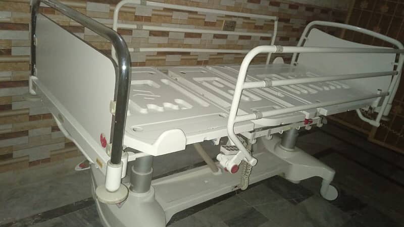 Hospital Patient Bed Electric 7