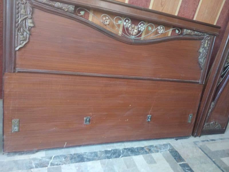 used wooden bed | لکڑی کا پلنگ بیچنا چاہتا ہوں | Lakri ka plang 0