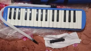 melodica harmoniom for sale new condition perfect