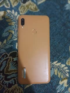 Huawei y6 prime 2019 with box and charger