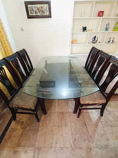 Beautiful Dining table along with 6 chairs