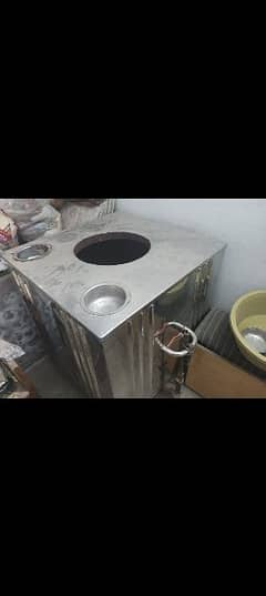 Moveable tandoor, Tandor rooti, Tandoori oven, Cylindrical clay oven.