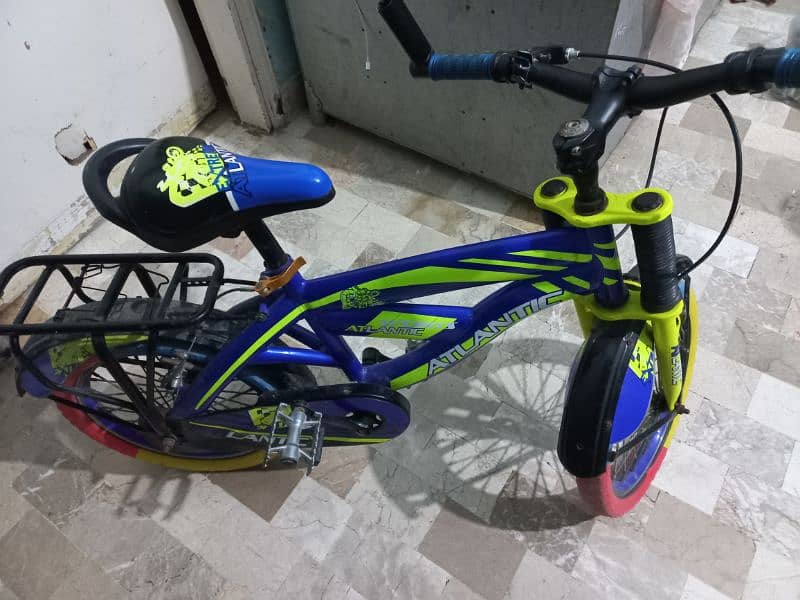 Brand new kids bicycle age 8-12 blue colour cycle for kids 4