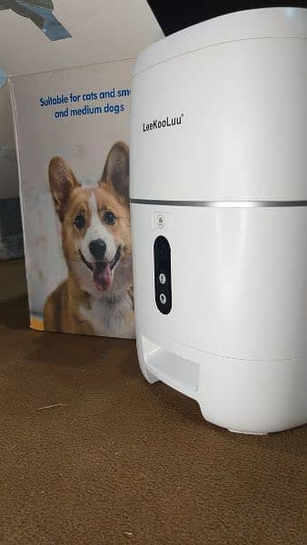 Pet Automatic Feeder 4