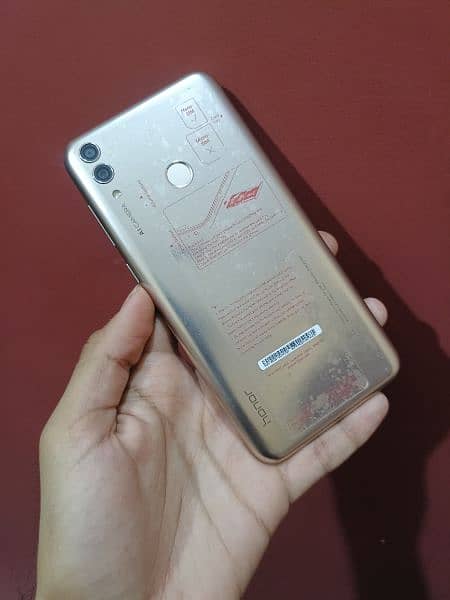 Honor 8C 3/32 Dual Sim PTA Approved Scratch Less Condition Gold Colour 0