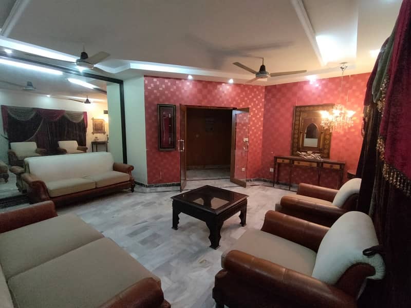 DHA Phase 3 Kanal 5 Bed Rooms Fully Furnished House For Rent 2