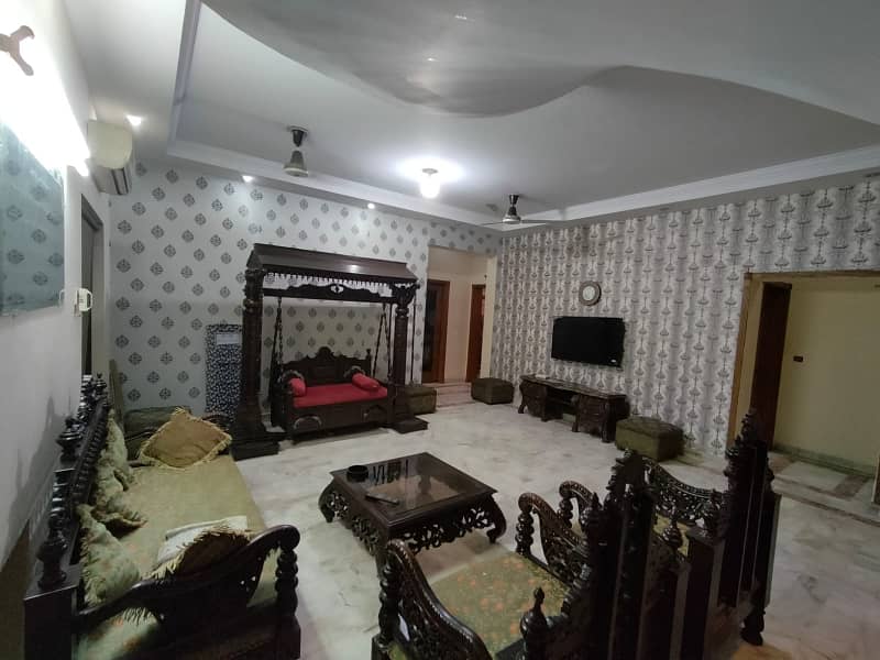 DHA Phase 3 Kanal 5 Bed Rooms Fully Furnished House For Rent 9