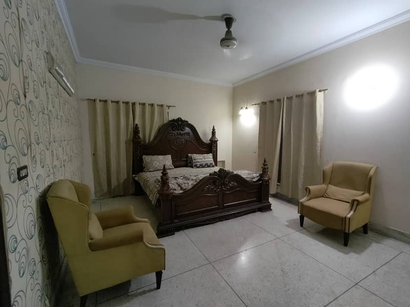 DHA Phase 3 Kanal 5 Bed Rooms Fully Furnished House For Rent 15