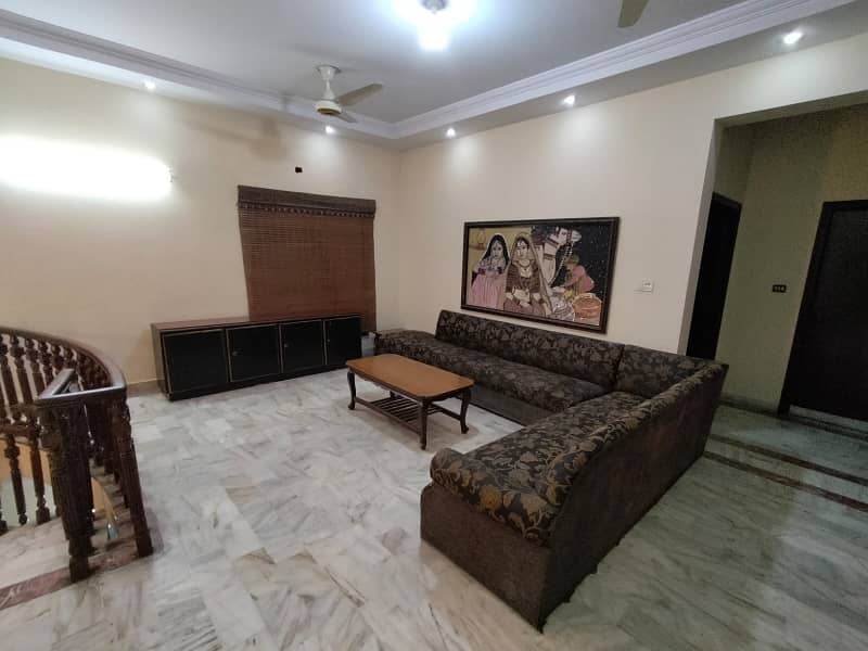 DHA Phase 3 Kanal 5 Bed Rooms Fully Furnished House For Rent 18