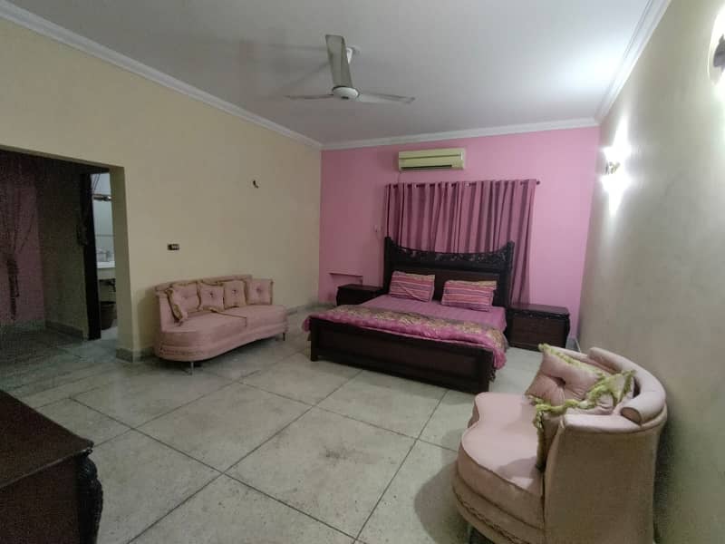 DHA Phase 3 Kanal 5 Bed Rooms Fully Furnished House For Rent 25
