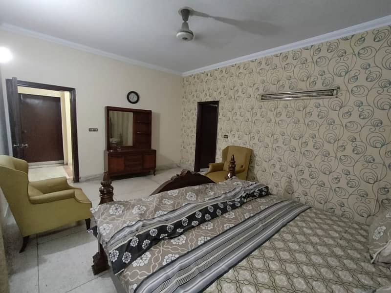 DHA Phase 3 Kanal 5 Bed Rooms Fully Furnished House For Rent 26