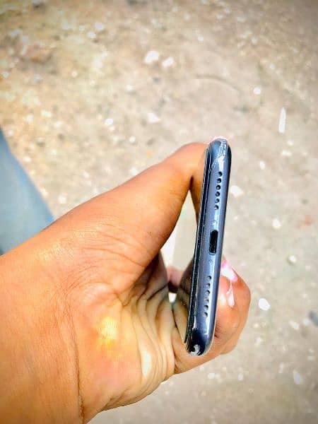 iphone 11 non pTa All okay 10 by 10 water pack 2