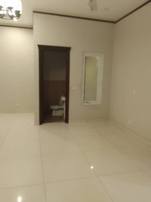 120 YARDS BUNGALOW FOR RENT DHA PHASE 8 4
