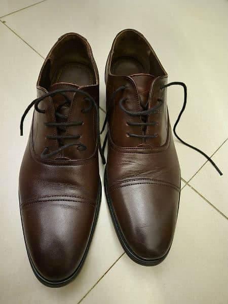 Formal/Casual Shoes Available for Sale in Excellent Condition 13