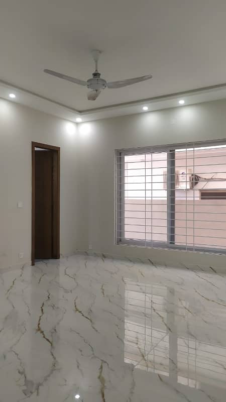 Kanal Beautiful House For Sale In Dha Phase 2 7