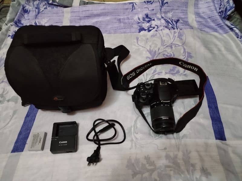 Touch Screen Dslr Canon 700d With 18-55mm Is stm kit lens 0