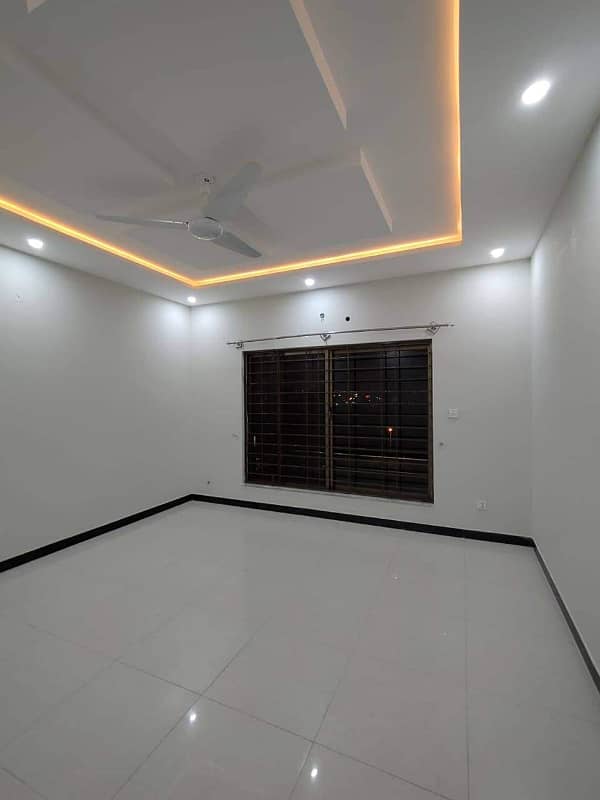 Separate Gate And Metres Car Parking Beautiful House Portion For Rent In Dha Islamabad 3