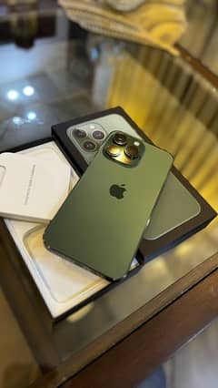 iphone 13 pro 128gb alpine green 10/10 pta approved