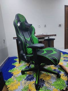 Gaming Chair | Slightly used