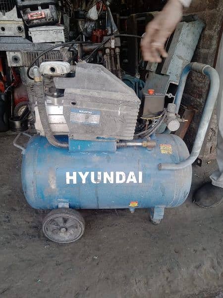 Hyundai Air Compressor 1.5HP (HC3H24) 0