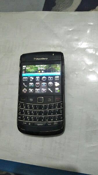 blackberry bold 9700 non pta for sale 2