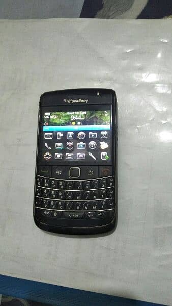 blackberry bold 9700 non pta for sale 3