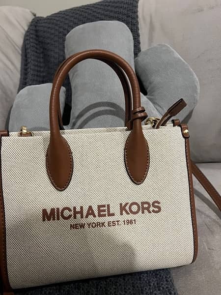 MICHAEH KORS New York Luxury Bags 3