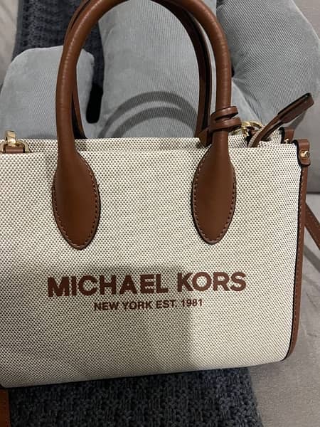 MICHAEH KORS New York Luxury Bags 4