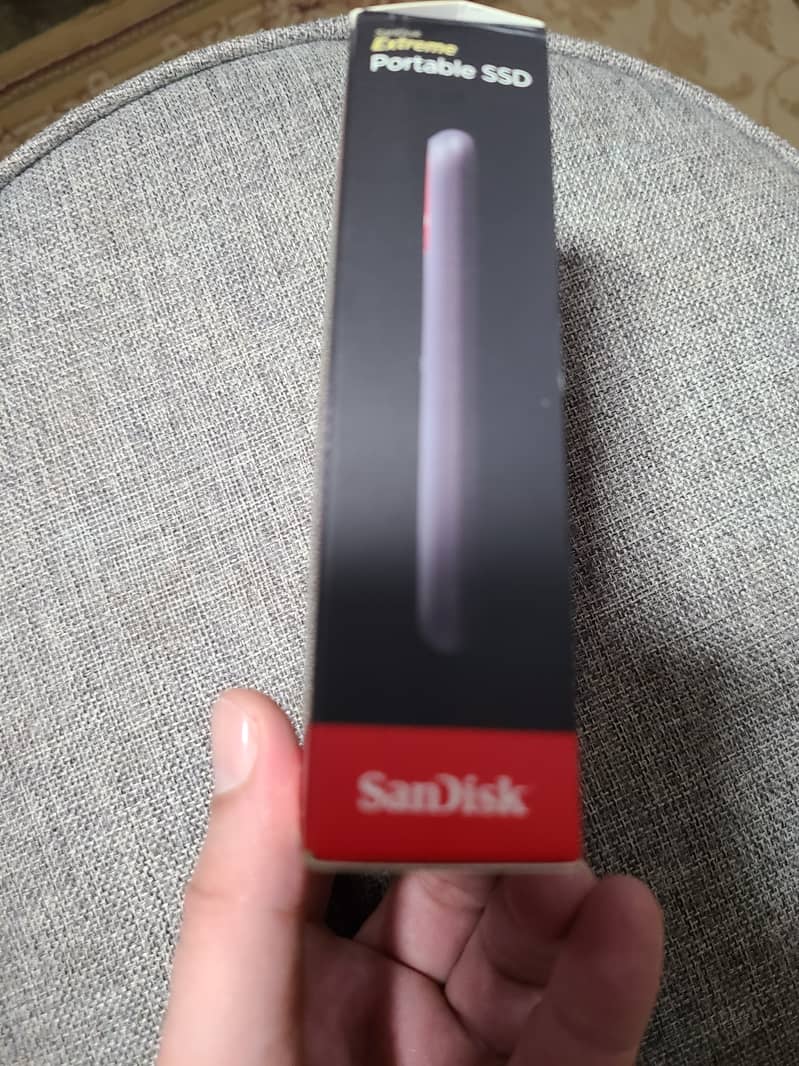 Sandisk Extreme Portable NVME SSD 1TB _ American Version 4