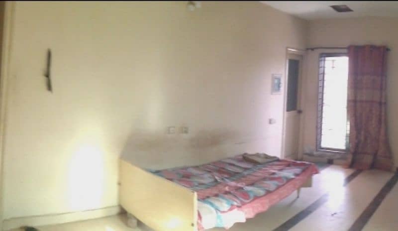 3 Roommates Required on flat, Wafaqi Colony Johar town 1