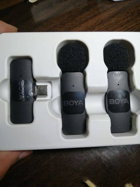 Boya wireless microphone By-v20 1