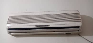 LG AC air conditioner 1 tan working candition