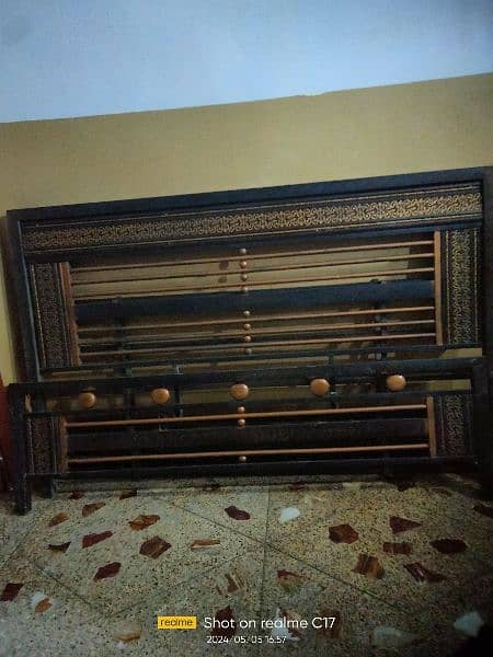 iron king size bed in lalukhet plz read add detail 03112332537 0