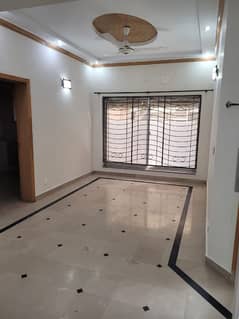 10 Marla New House For Rent In Bahria Town Lahore