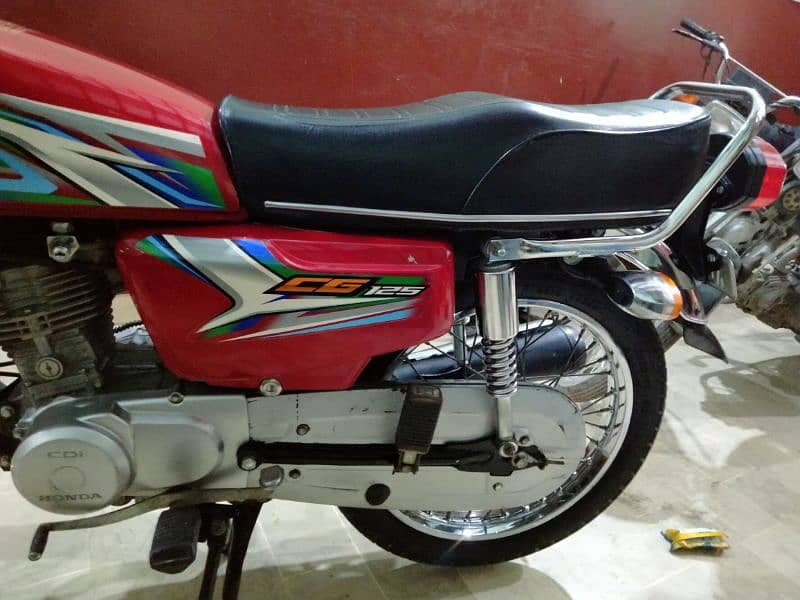 honda 125 2023 model condition 10 by 10 all ok cplc clear ha 10