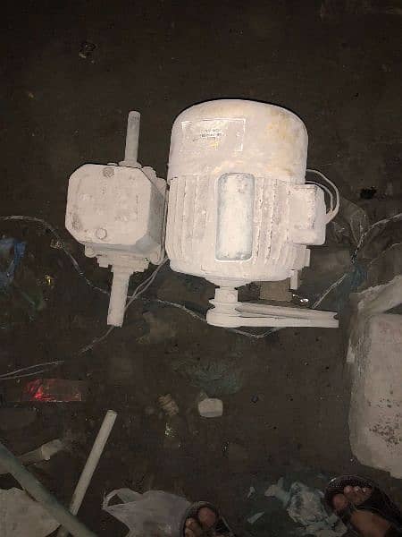 water pump moter urgently sale 5