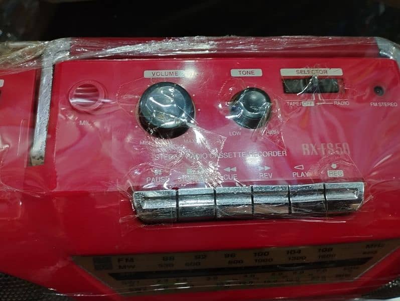 Panasonic Cassette Player and 4 Band Radio - 10/10 Condition 2